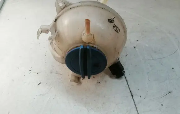 Volkswagen Golf V Coolant expansion tank/reservoir 1K0121407 1K0121407A