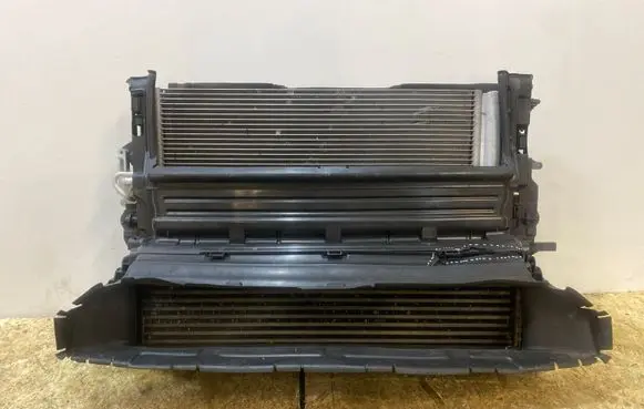 Volvo V40 Radiator set 31338734 C9G4A 31686809