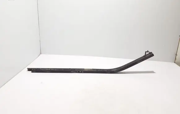 Renault Trafic III (X82) Sliding door middle roller runner 7700312377