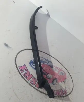 Under headlight/headlamp trim
