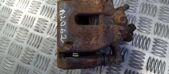 Suzuki Swift I Front brake caliper