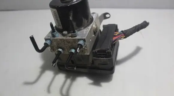 BMW 3 E90 E91 ABS Pump 