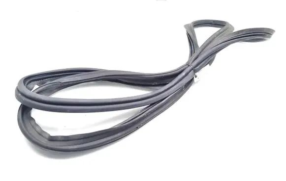 Mercedes-Benz ML AMG W166 Trunk rubber seal (body) 