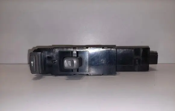 Volvo S80 Electric window control switch 8622040 MPD3830007