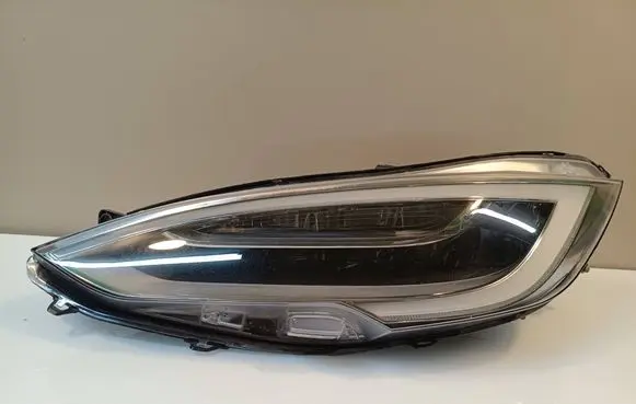 Tesla Model S Headlight/headlamp 105357400C
