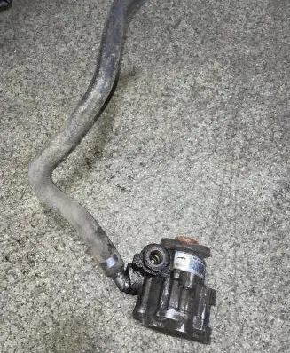 BMW 5 E60 E61 Power steering pump 7692974546