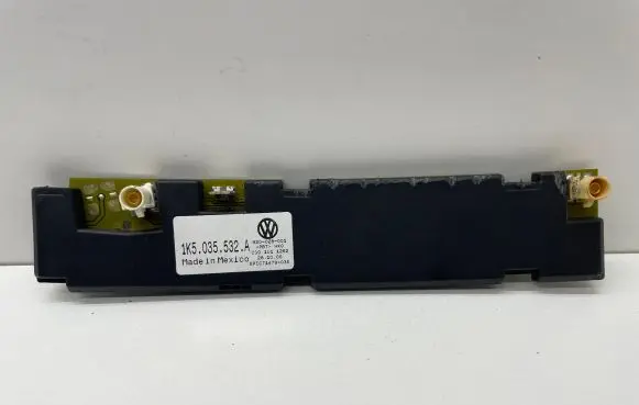 Volkswagen Jetta V Antenna control unit 1K5035532A