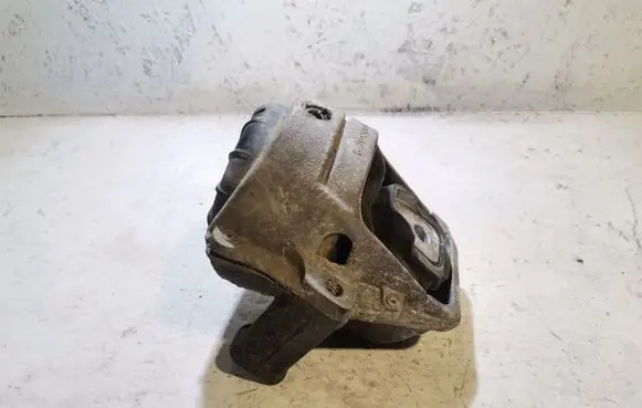 Audi A4 S4 B8 8K Engine mount bracket 8R0199381