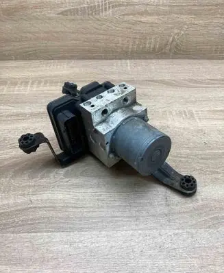 BMW X5 F15 ABS Pump 6884729 6884730