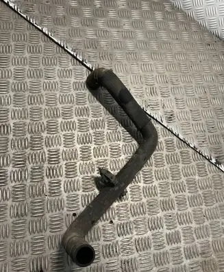 Coolant pipe/hose