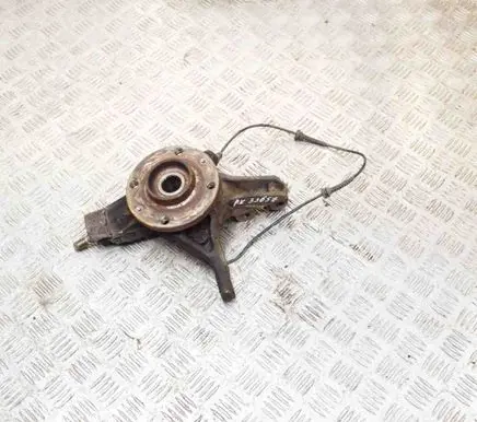 Peugeot 3008 I Front wheel hub