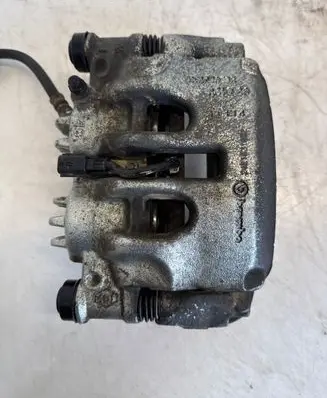 Renault Master III Front brake caliper 410105039R