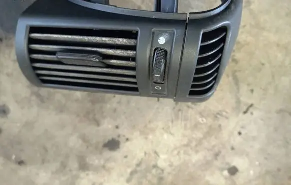 Fiat Stilo Dash center air vent grill LS348201
