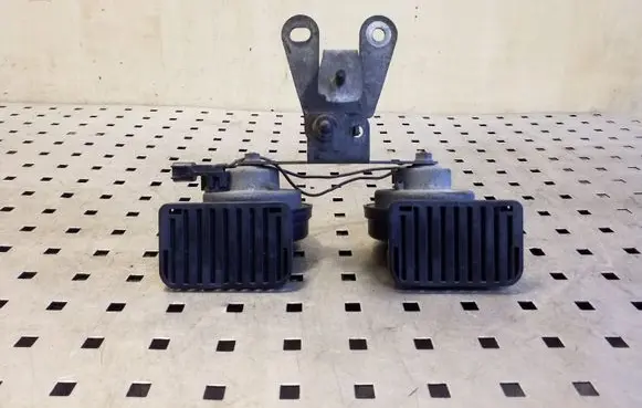 Jaguar XF X250 Horn signal CX2313A803AB