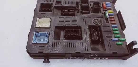 Citroen C4 I Fuse module 9656530280 BSI2004H02