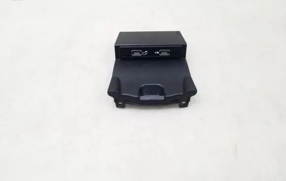 Mercedes-Benz A W176 USB socket connector A1728202100