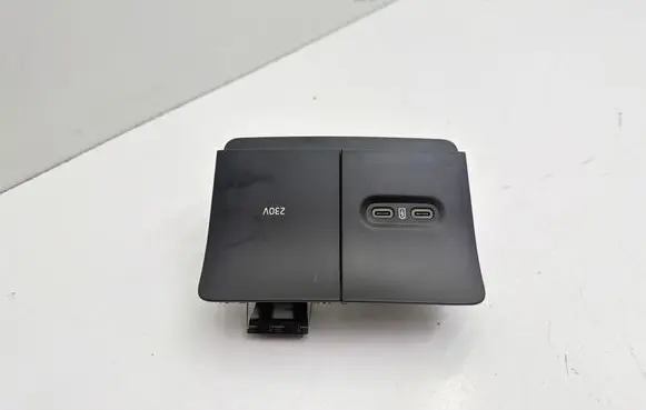 Skoda Octavia Mk4 USB socket connector 3G5035954A 35120844 031220