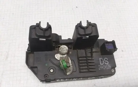 Opel Zafira A Rear door lock DS24414134 24414134