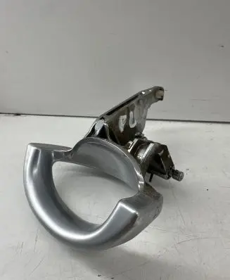 Dodge Nitro Front door interior handle