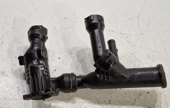 Thermostat/thermostat housing