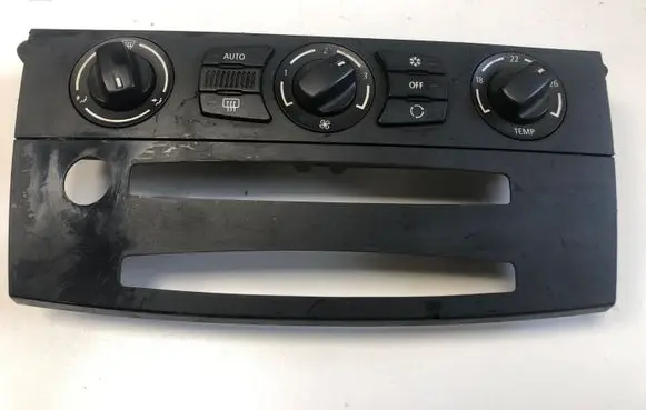 BMW 5 E60 E61 Climate control unit 6988502