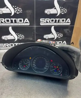 Mercedes-Benz CLK A209 C209 Speedometer (instrument cluster) A2095404211
