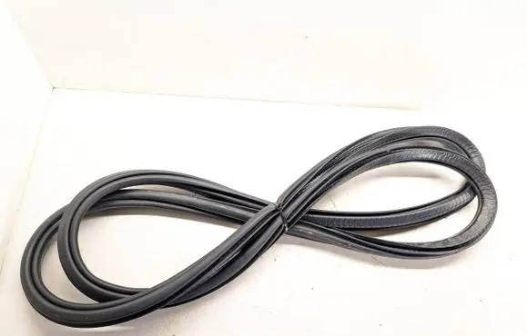 Volvo V60 Front door rubber seal 32229226