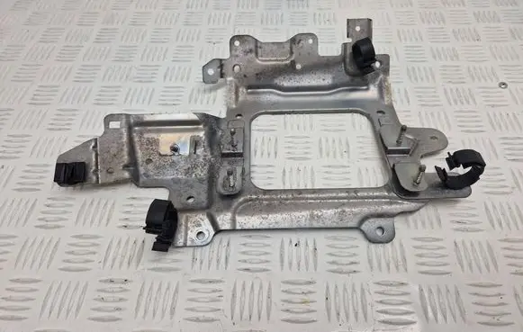 Jeep Renegade Engine control unit holder