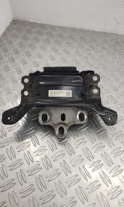 Volkswagen Golf VII Engine mount bracket 5Q0199555T