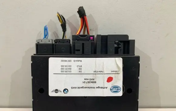 BMW 3 F30 F35 F31 Tow bar trailer control unit/module 6884357