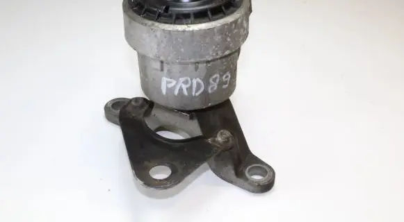 Ford S-MAX Engine mount bracket