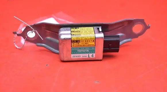 Toyota Prius (XW30) Sensor 89834-47020