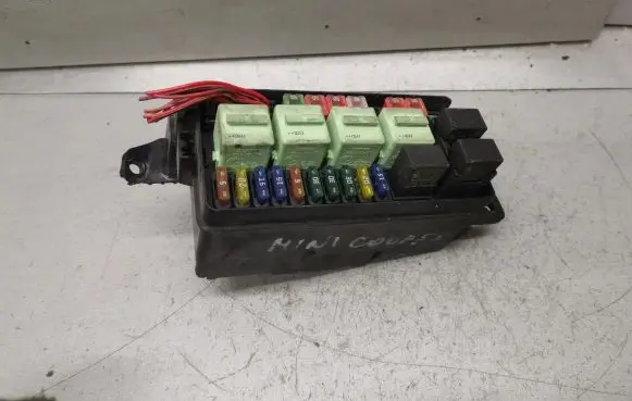 Mini One - Cooper R50 - 53 Fuse module 1480790 148079009