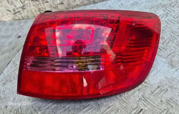 Audi A6 S6 C6 4F Rear/tail lights 89037056