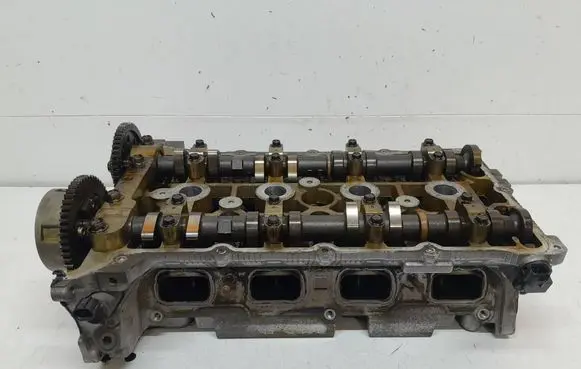 Mitsubishi Outlander Engine head 4B1011