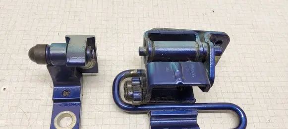 Volkswagen PASSAT B5.5 Rear door hinge set 3B4833412D