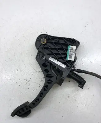 Skoda Octavia Mk2 (1Z) Clutch pedal 1K1721059DL 1K0721796E 6284000056