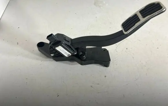 Land Rover Range Rover Velar Accelerator throttle pedal J8A29F836BB