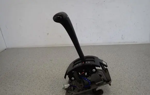 Nissan Micra Gear shifter/selector 