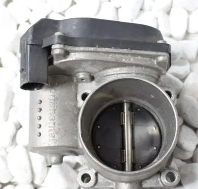 Skoda Octavia Mk2 (1Z) Throttle valve 03C133062T