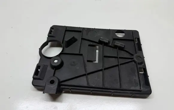 Chevrolet Corvette C7 Engine control unit holder 23130710
