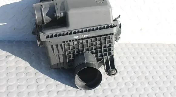 Hyundai i30 Air filter box OBUDOWA-28110G4000 28116-F2100 28110-G4000