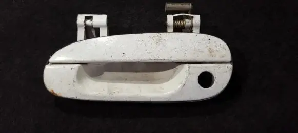Mitsubishi Galant Front door exterior handle MB842813