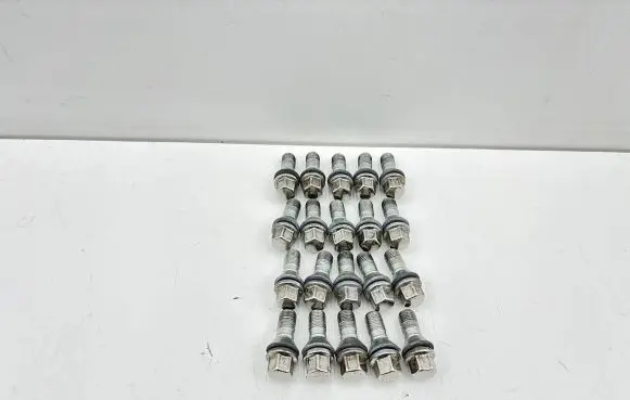 Maserati Ghibli Nuts/bolts 