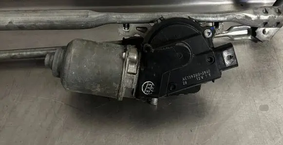 BMW X5 F15 Front wiper linkage and motor 729265308 7292653 AX1590605641