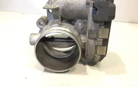 Volvo XC60 Throttle valve 31216665