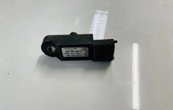 Renault Megane II Air pressure sensor 0281002566 8200168253