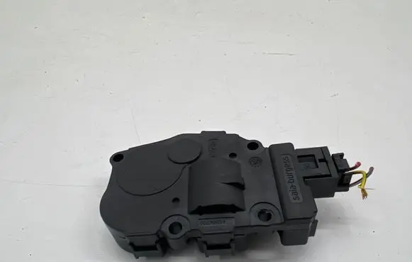 Mini Clubman F54 Air flap motor/actuator EFB492 14102015