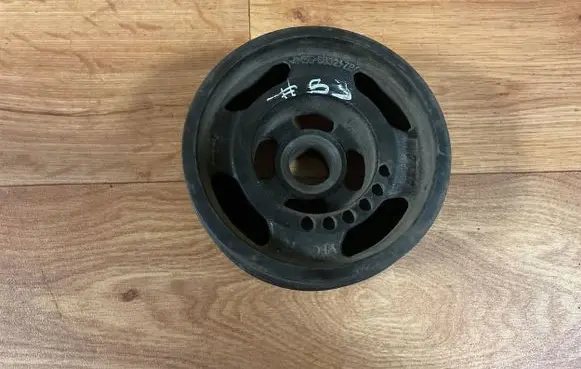 Ford Focus Crankshaft pulley 4M5G68321