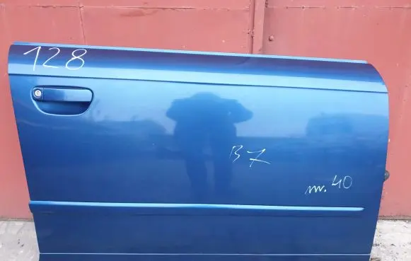 Audi A4 S4 B7 8E 8H Front door